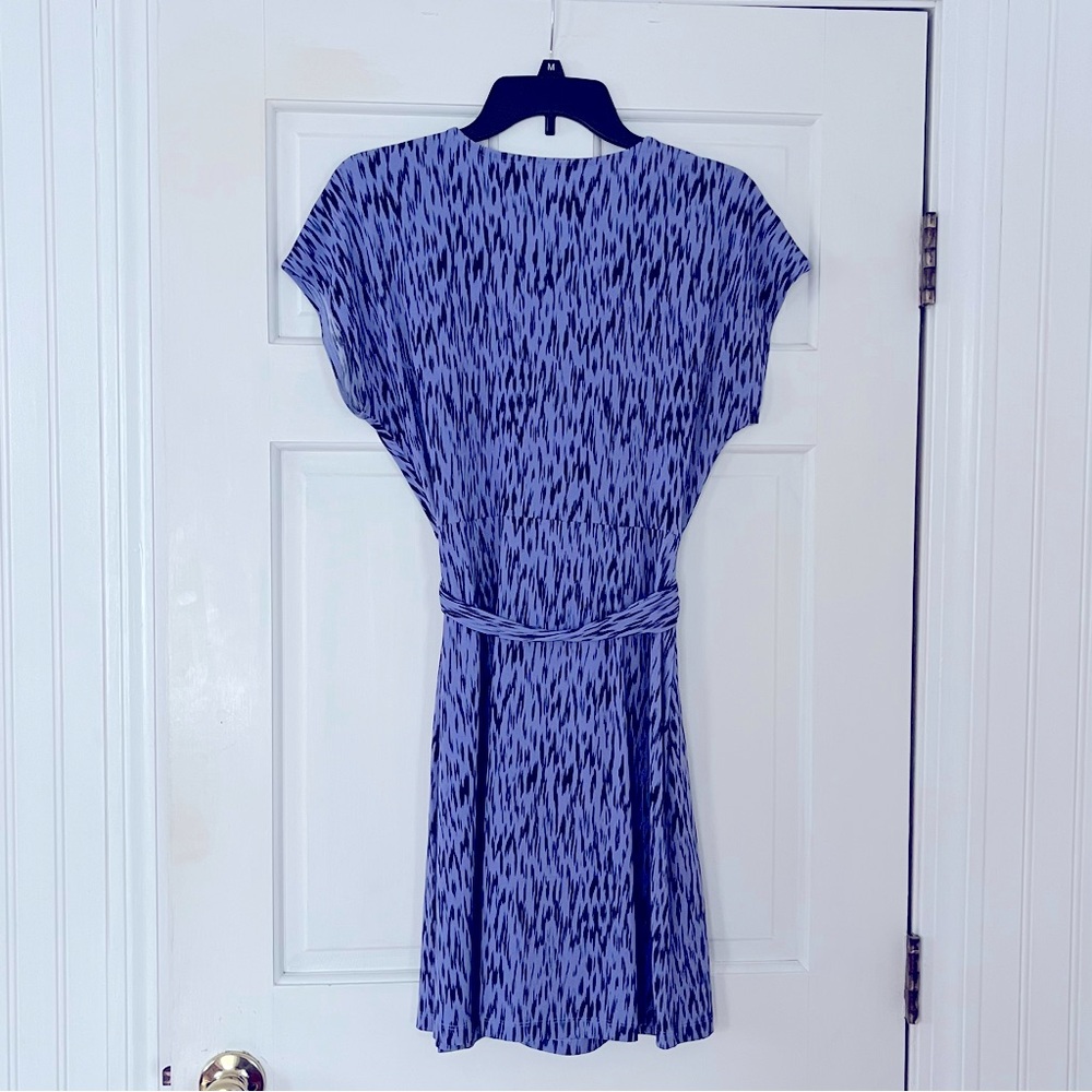 Nine West Faux Wrap Dress. Size Medium - Picture 3 of 6